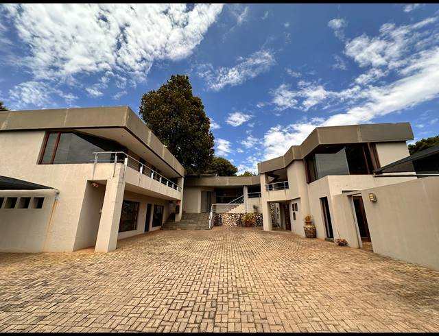 400M² OFFICE FOR SALE IN MELVILLE